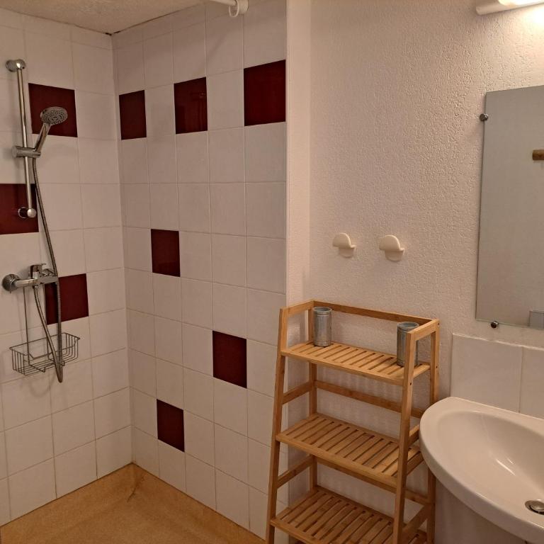 Appartement avec balcon - 2 personnes - Apartamento con balcón - 10