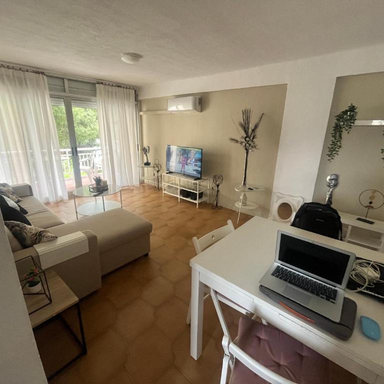DMS III Jardines a un Paso del Mar - Two-Bedroom Apartment - 3