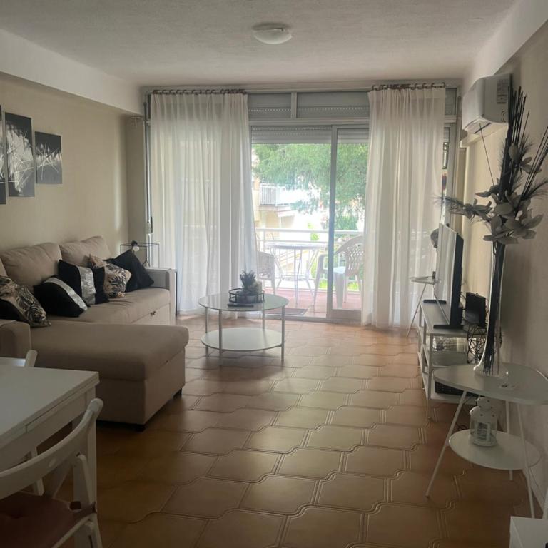 DMS III Jardines a un Paso del Mar - Two-Bedroom Apartment - 4
