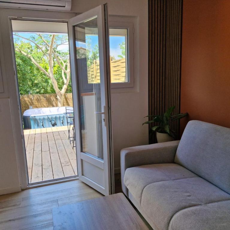 Maison avec jacuzzi privé à 5 min de la plage à St Aygulf - Haus mit 1 Schlafzimmer - 13