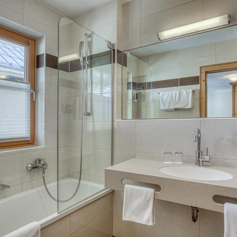 Hotel Alte Post - Grossarl - Deluxe Doppelzimmer mit Balkon - 5
