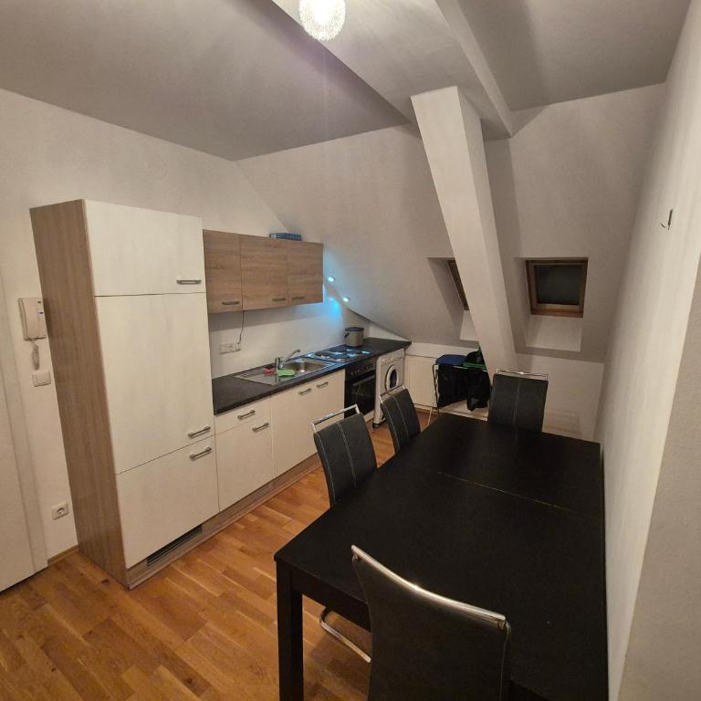Unterkunft zum Übernachten - Apartment mit 2 Schlafzimmern - 1