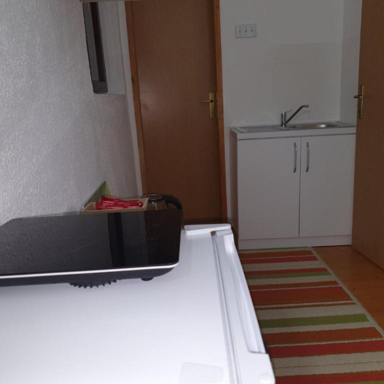 Apartmani Rocen - Two-Bedroom House - 12