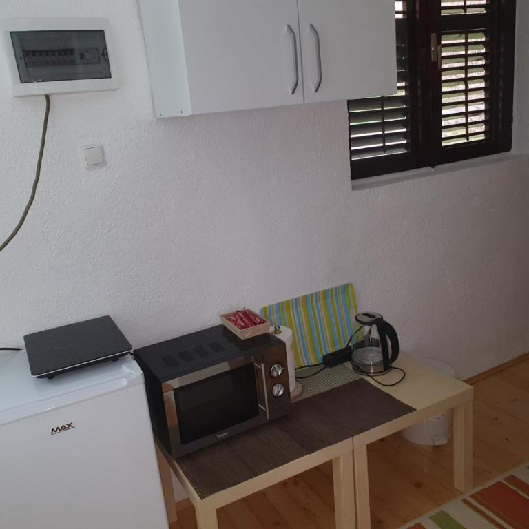 Apartmani Rocen - Two-Bedroom House - 14