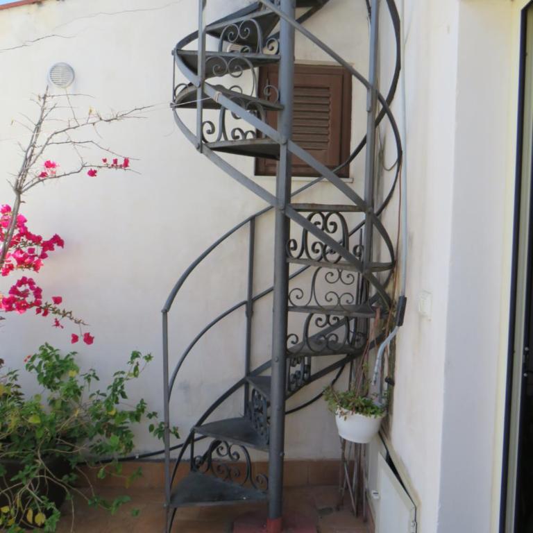 Sunny loft with terrace and Jacuzzi in the city centre - Appartamento con 1 Camera da Letto - 18