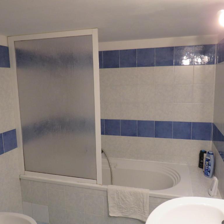 Sunny loft with terrace and Jacuzzi in the city centre - Appartamento con 1 Camera da Letto - 22