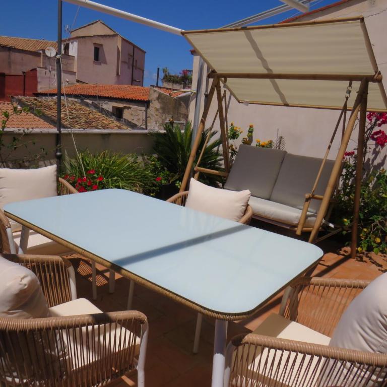 Sunny loft with terrace and Jacuzzi in the city centre - Appartamento con 1 Camera da Letto - 54