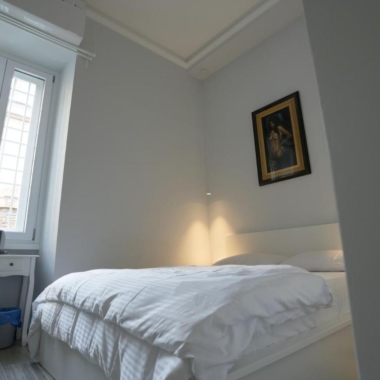 Camera con bagno in posizione strategica - Double Room with Private Bathroom - 3