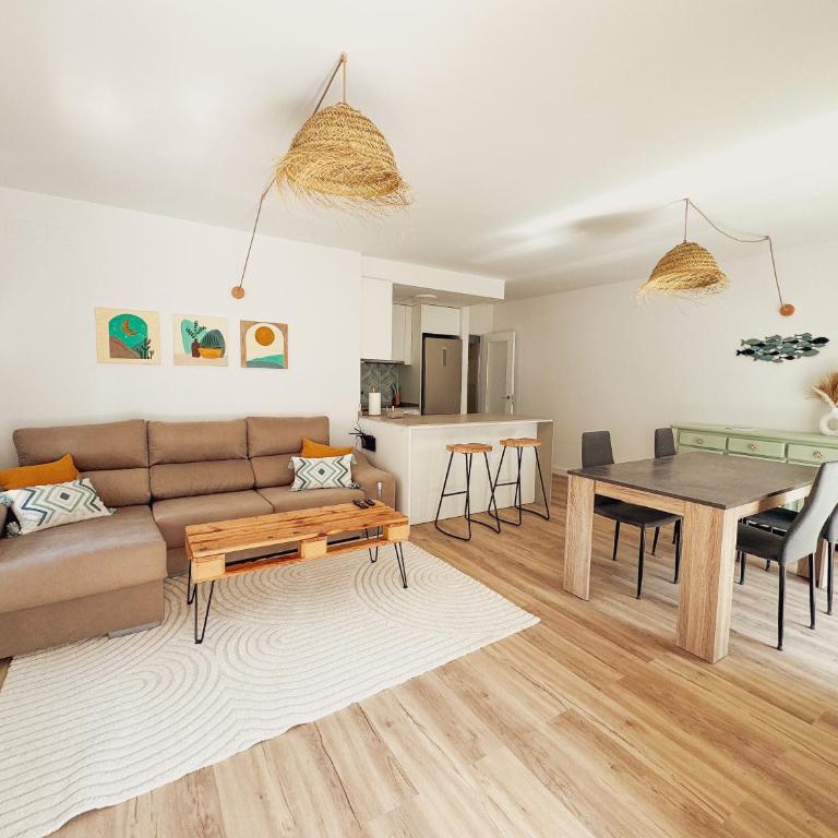 Almar Albir - Two-Bedroom Apartment - 12