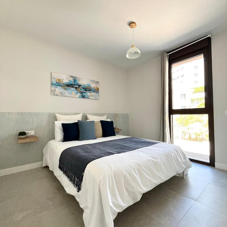 Stylish Boutique Apt Estepona - Relaxing stay Pool Free Parking - One-Bedroom Apartment - 10