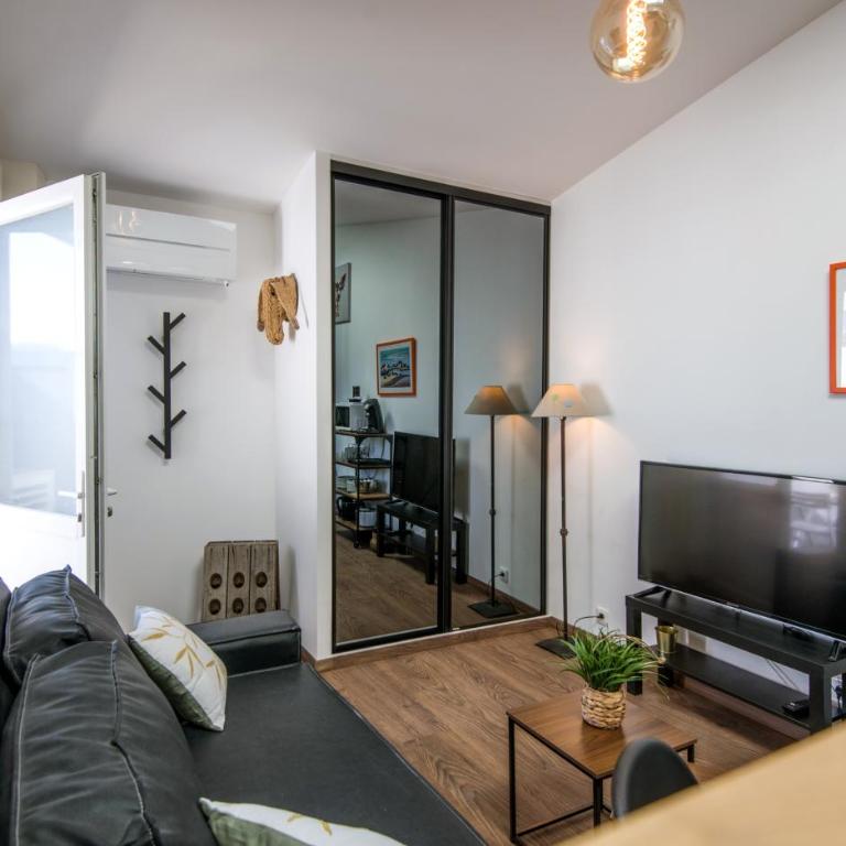 Le minimaliste pk fibre clim terrasse - Studio avec Terrasse - 12