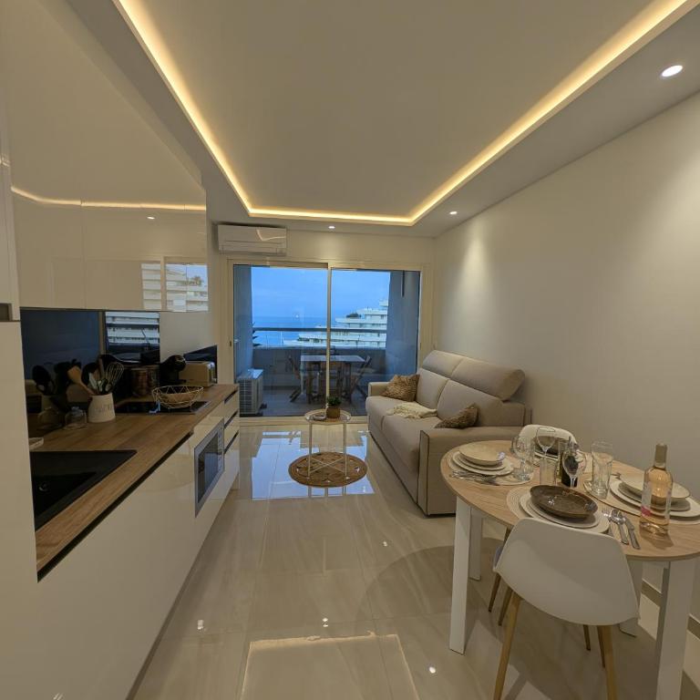 Marina Baie des Anges, Sublime Studio - Appartement - Vue sur Mer - 5