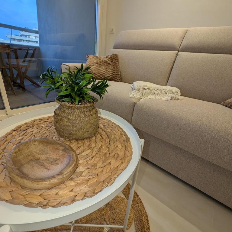 Marina Baie des Anges, Sublime Studio - Appartement - Vue sur Mer - 10