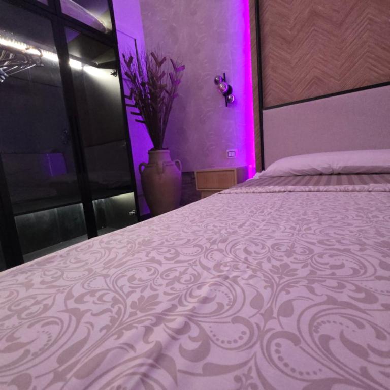 Thaleia Suite & Spa - Suite Deluxe con Vasca Idromassaggio - 22