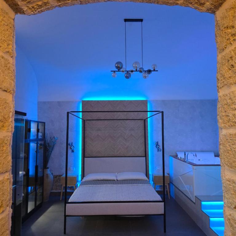 Thaleia Suite & Spa - Suite Deluxe con Vasca Idromassaggio - 3