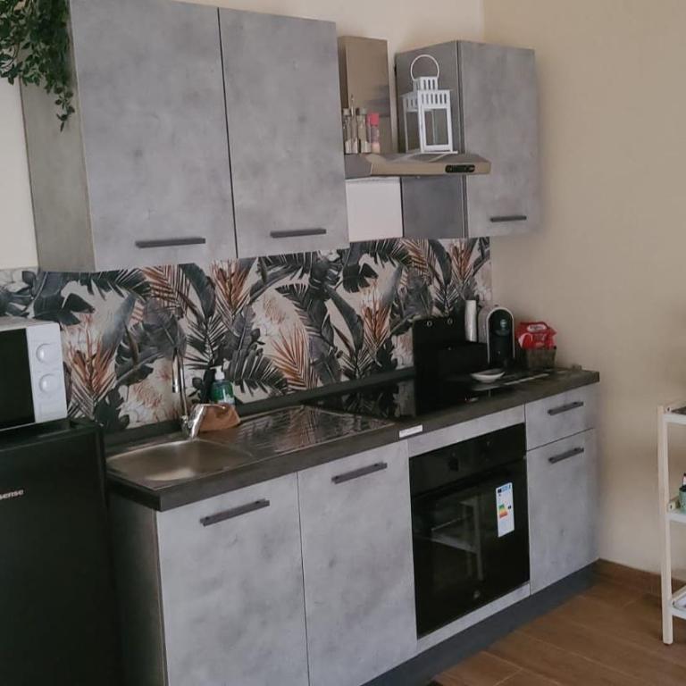 Affitti brevi B&B Via Canova 110 - Appartamento con 1 Camera da Letto - 1