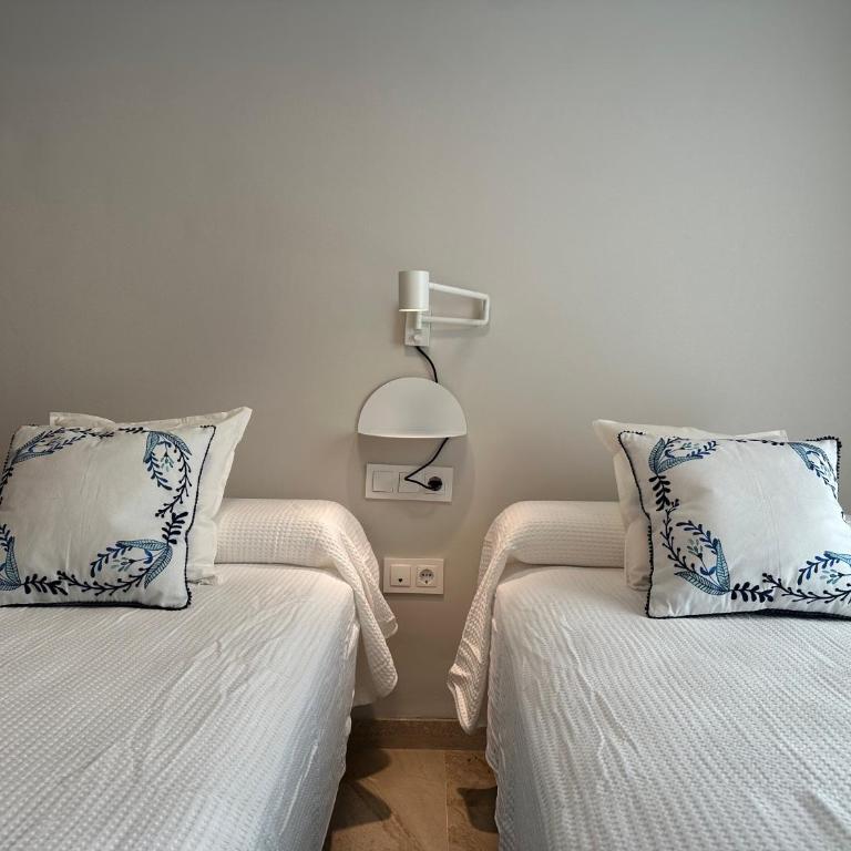 Apartamento en Marbella con piscina - Apartamento de 2 dormitorios - 76