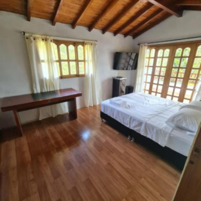 FINCA LA MIEL en Barbosa Antioquia - Three-Bedroom House - 17