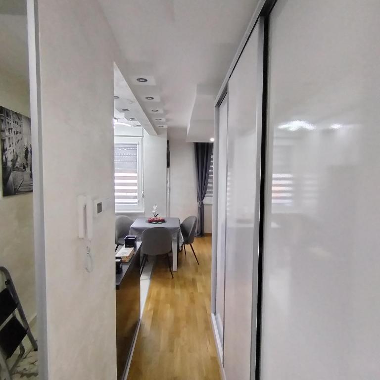 LARI Apartment - One-Bedroom Apartment - 40