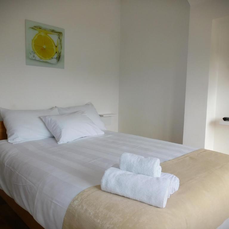 Gaia Aparthotel near Airport - Dvokrevetna Soba sa Bračnim Krevetom i Balkonom - 7