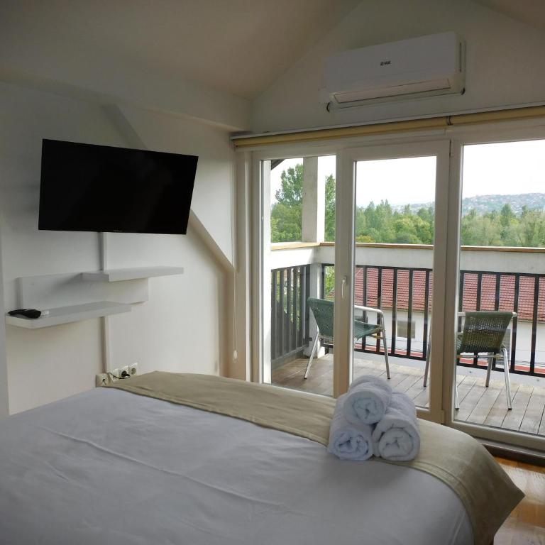 Gaia Aparthotel near Airport - Dvokrevetna Soba sa Bračnim Krevetom i Balkonom - 6