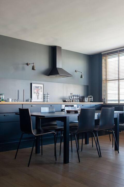 Amazing appartements on Champs-Elysées - Three-Bedroom Apartment with View - 30