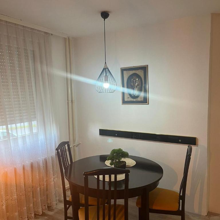 Cozy apartment in city center Most - Two-Bedroom Apartment - 2
