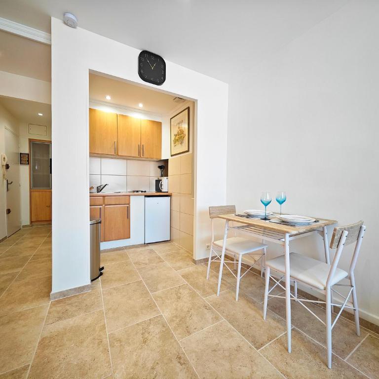 Calm and central studio - Appartement 1 Chambre - 14