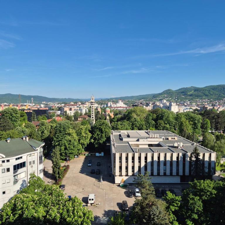 GRAND LUX view - Superior Studio - 2