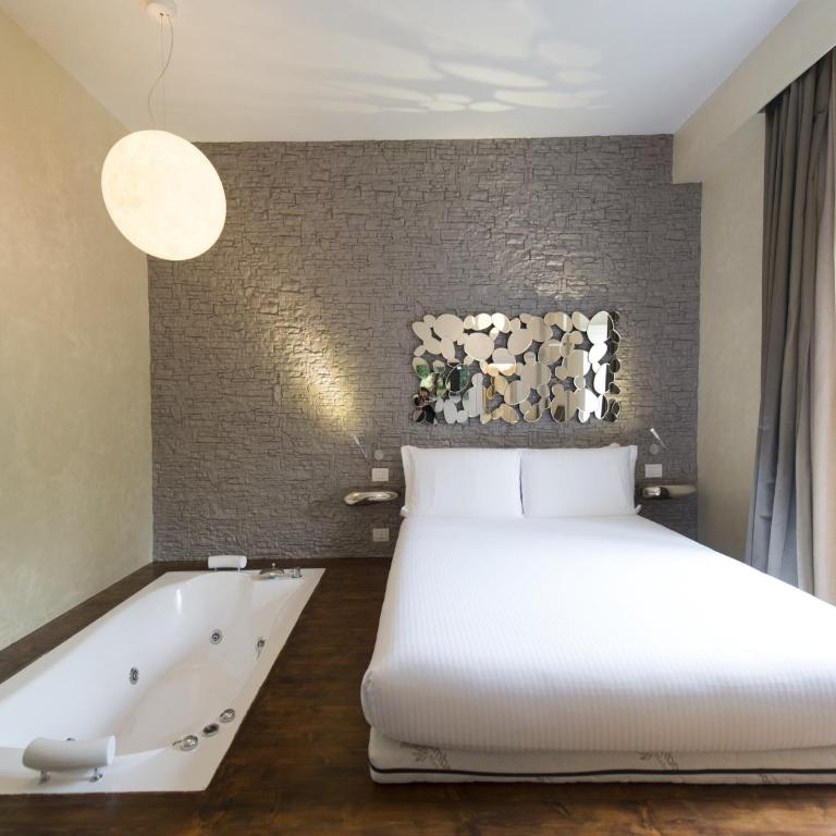 iRooms Central Station - Suite Luxury con Vasca Idromassaggio - 13