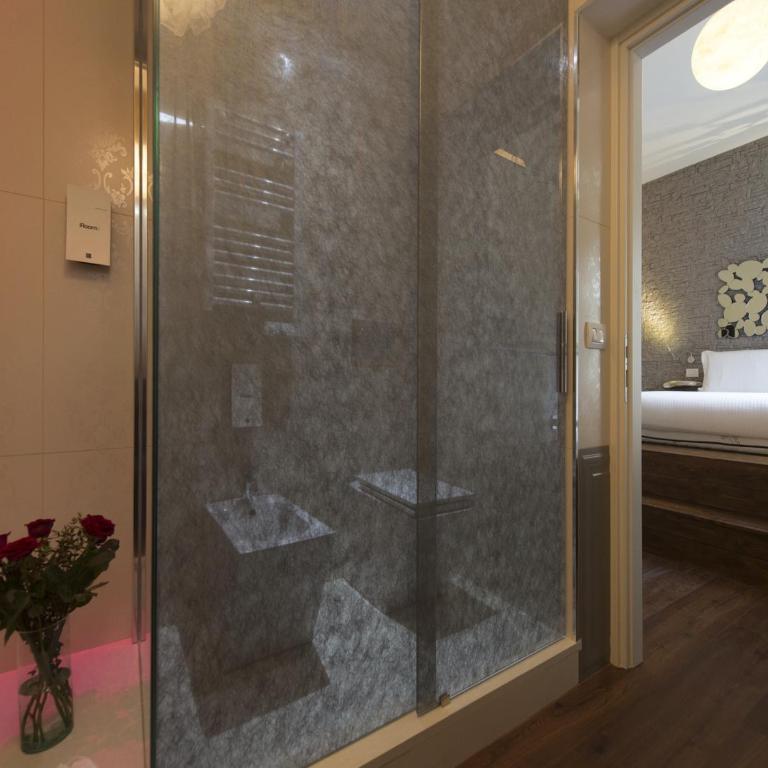 iRooms Central Station - Suite Luxury con Vasca Idromassaggio - 15