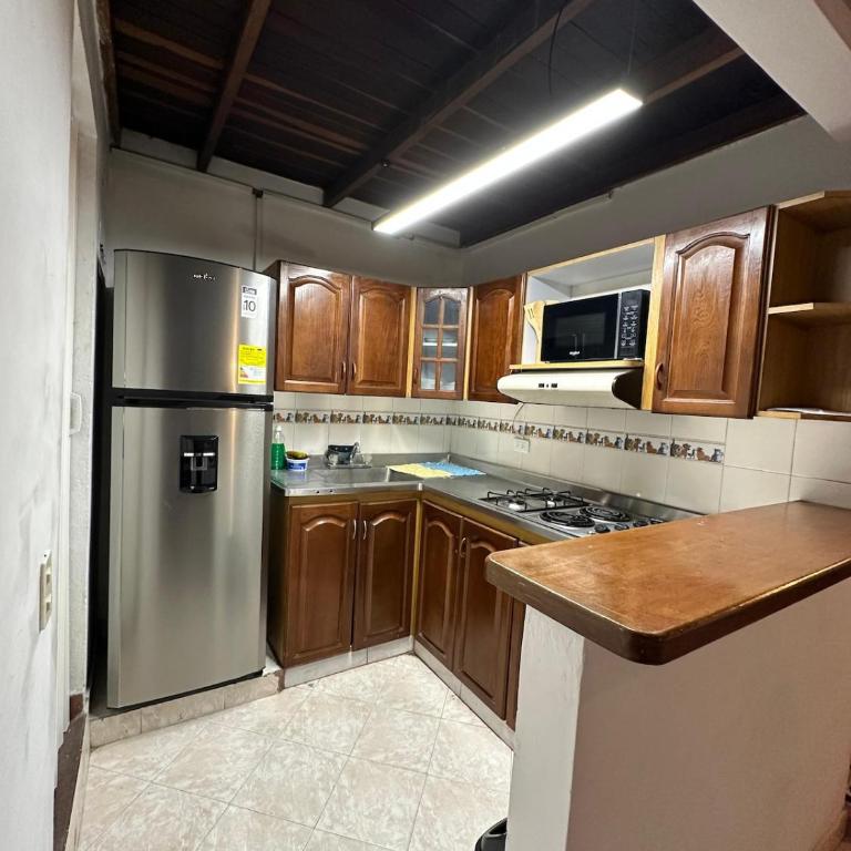 Apto con vista en distrito cultural de Medellín - Two-Bedroom Apartment - 7