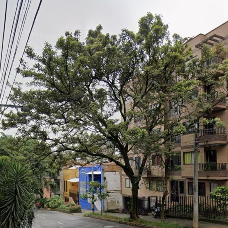 Apto con vista en distrito cultural de Medellín - Two-Bedroom Apartment - 11