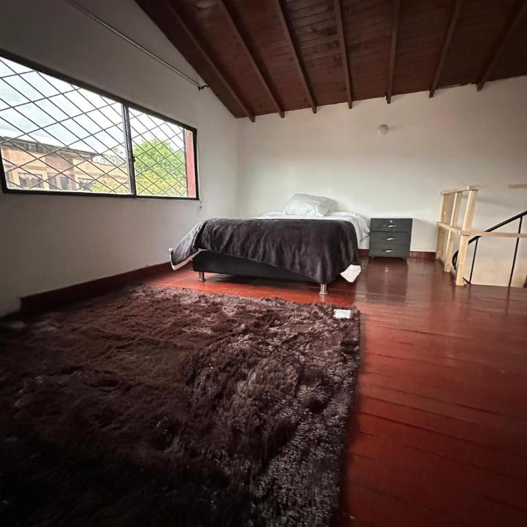 Apto con vista en distrito cultural de Medellín - Two-Bedroom Apartment - 17