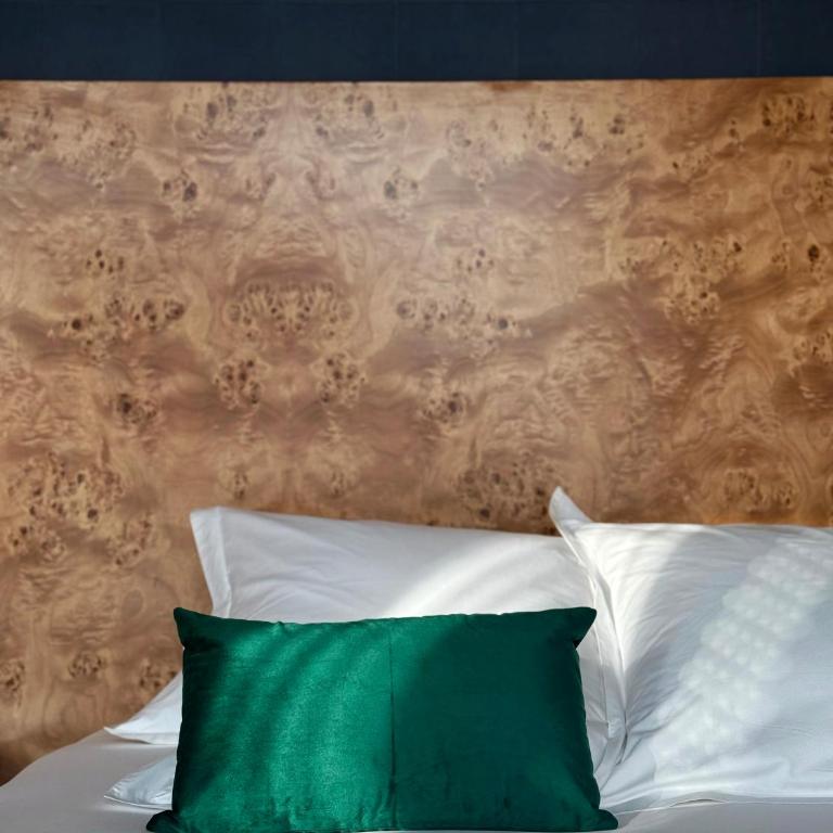 Debaines Hotel Santiago - Habitación Superior con cama extragrande - 2