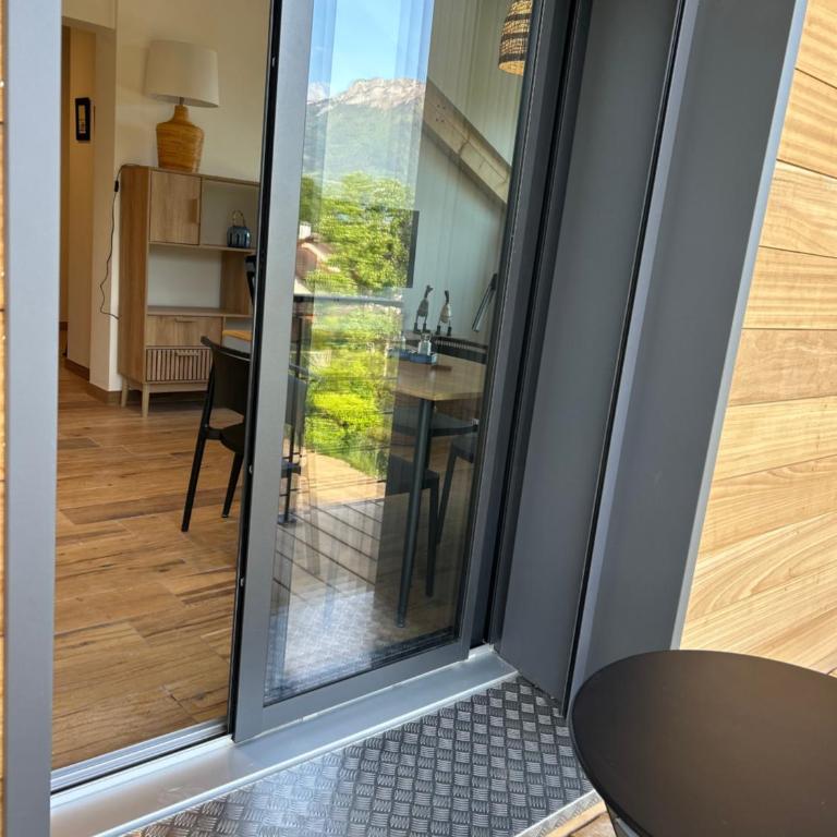 Villa Altitude 587 - Appartement 1 Chambre avec Balcon et Vue sur les Montagnes - 8