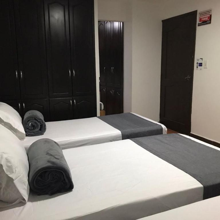 Hotel Castellon Plaza Pereira - Deluxe Triple Room - 4