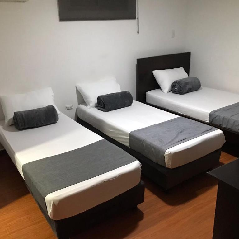 Hotel Castellon Plaza Pereira - Deluxe Triple Room - 23
