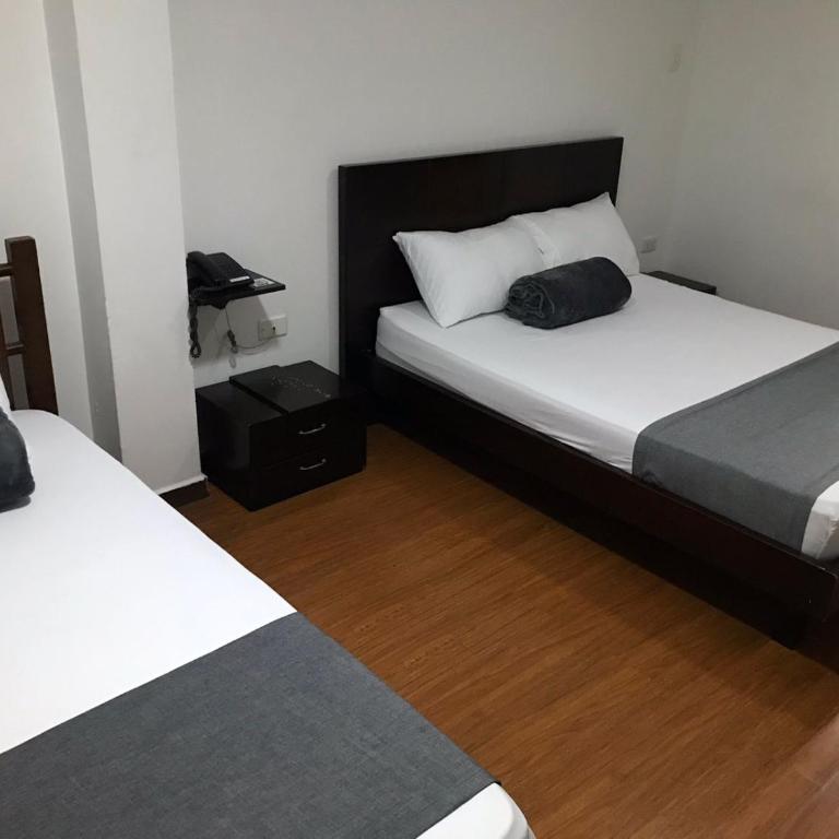 Hotel Castellon Plaza Pereira - Double Room - 35
