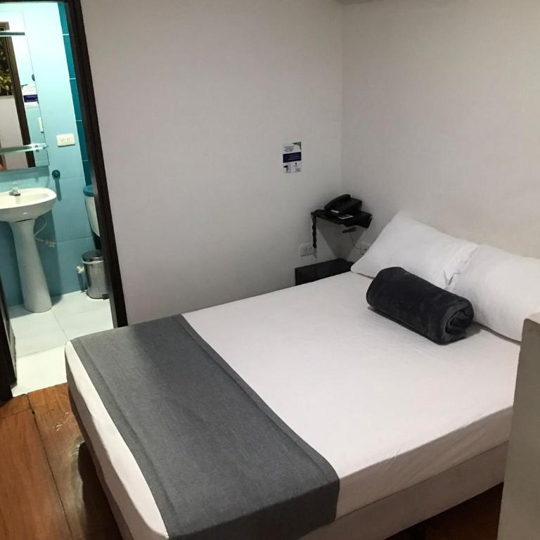 Hotel Castellon Plaza Pereira - Double Room - 5