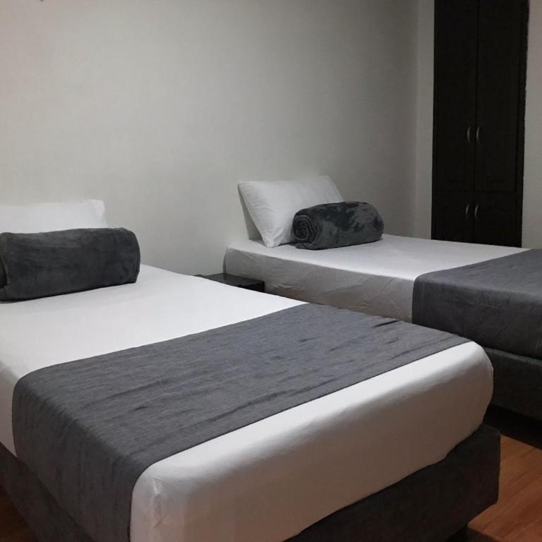 Hotel Castellon Plaza Pereira - Deluxe Triple Room - 47