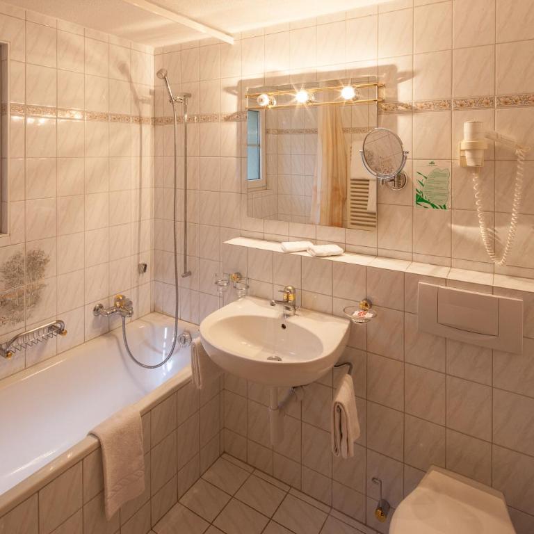 Hotel Cheminee - Standard Doppelzimmer mit Balkon - 1