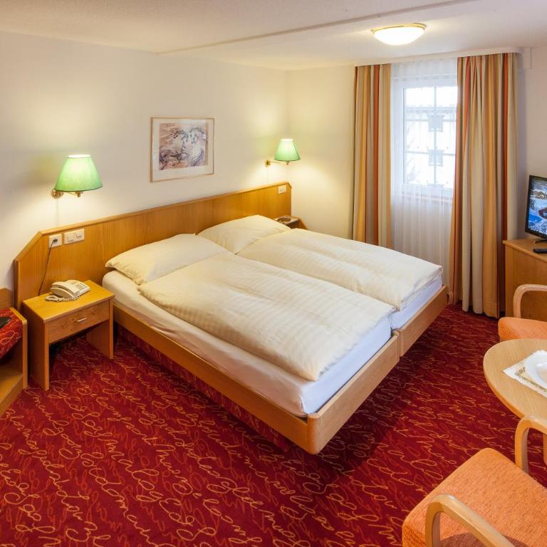 Hotel Cheminee - Standard Doppelzimmer mit Balkon - 4