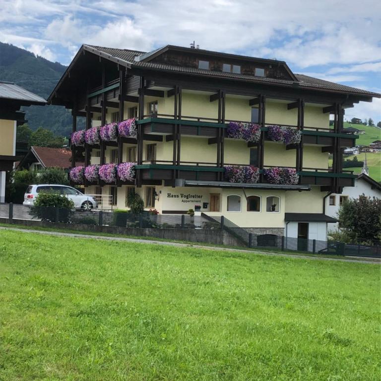 Haus Voglreiter - inkl Sommerkarte, zentrale und ruhige Lage, Garten mit Spielplatz - Apartment mit 1 Schlafzimmer, Balkon und Bergblick - 12