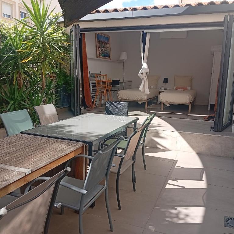 Appartement avec beaucoup de cachet central et calme - Appartement 2 Chambres - 21