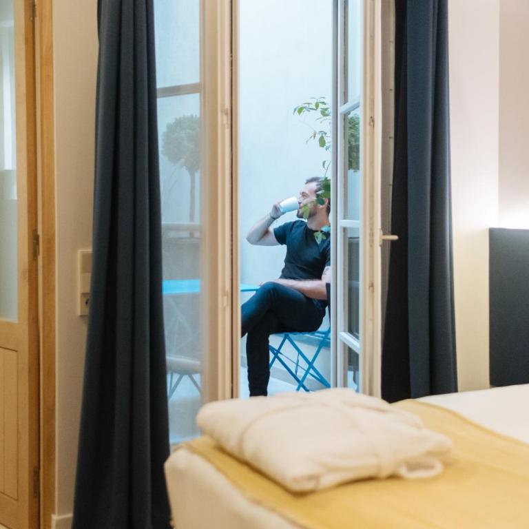 Victoire & Germain - Chambre Double avec Terrasse - Rez-de-Chaussée - 4