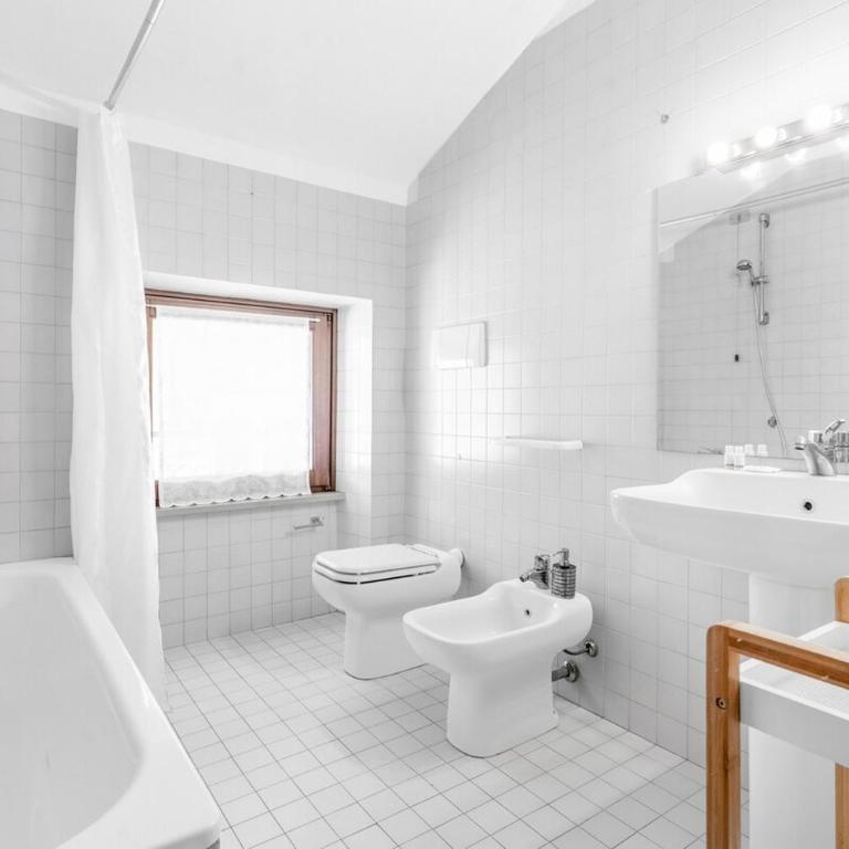 Downtown Peschiera, Easy Home with Wi-Fi and parking - Appartamento Superior con Vista Città - 3
