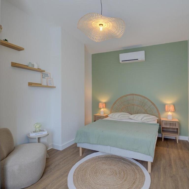 Central - 800 m Gare - Parking - Climatisé - One-Bedroom Apartment - 14