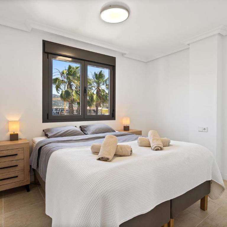 Sea View & Mountain View Apartment with Private Jacuzzi - Sunset Golf, Estepona - Apartamento - 14