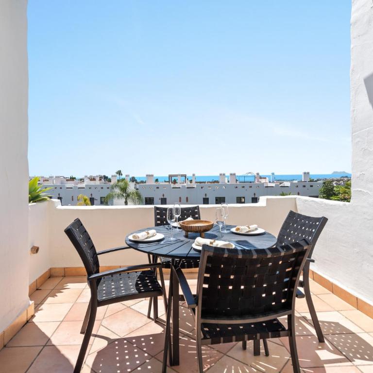 Sea View & Mountain View Apartment with Private Jacuzzi - Sunset Golf, Estepona - Apartamento - 17